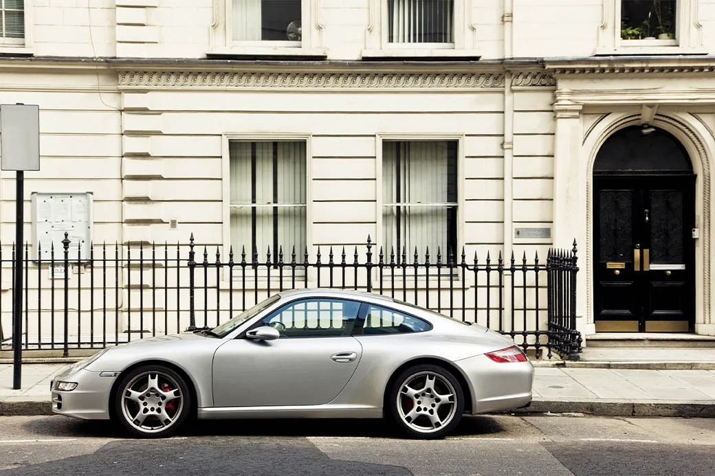 Should A Real Estate Agent Own A Fancy Car ?