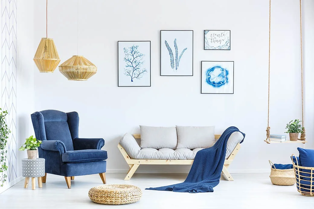 Correct all the mismatches in colors and furniture